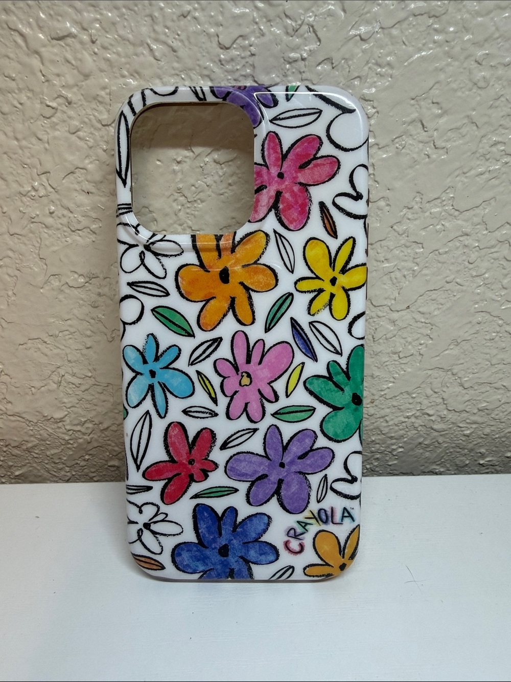 Casely Crayola White Floral iPhone 15 pro Max